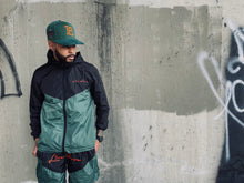 Load image into Gallery viewer, Live Above wave runner windbreaker - Black Forest
